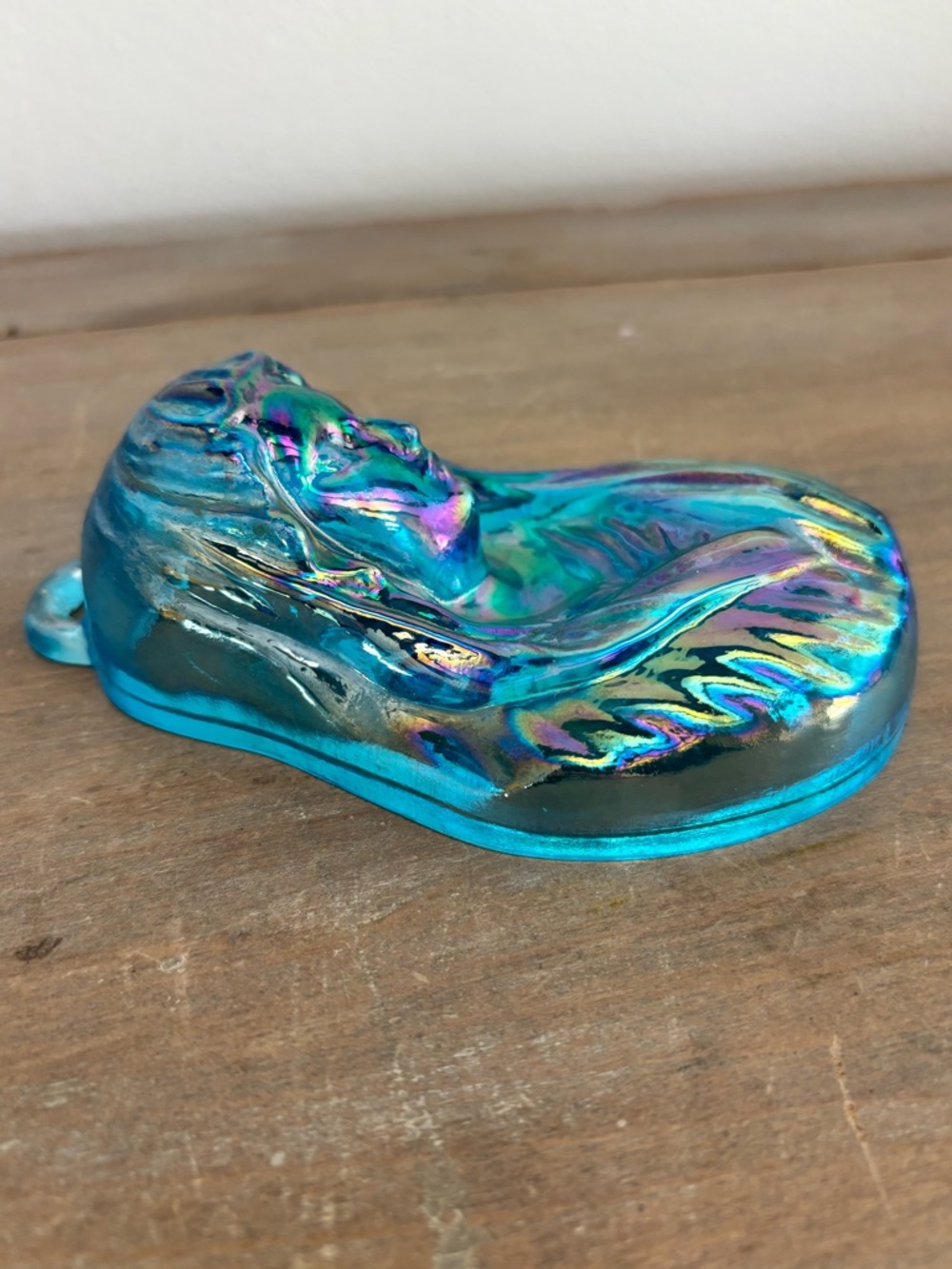 Vintage Virgin Mary Carnival Wheaton glass marigold wall plaque 5.25 in, blue - Picture 2 of 4